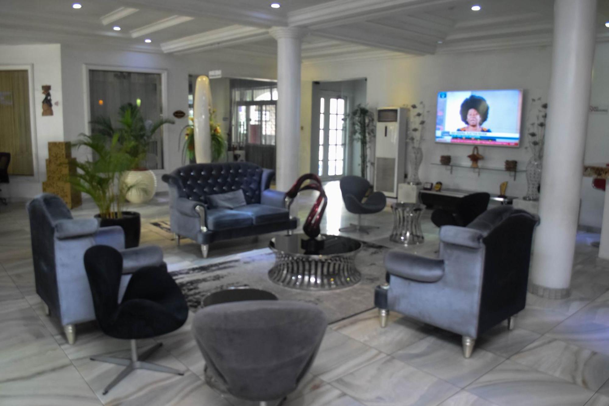 Golden Tulip Hotel -Gt31 Stadium Road Port Harcourt Exterior foto