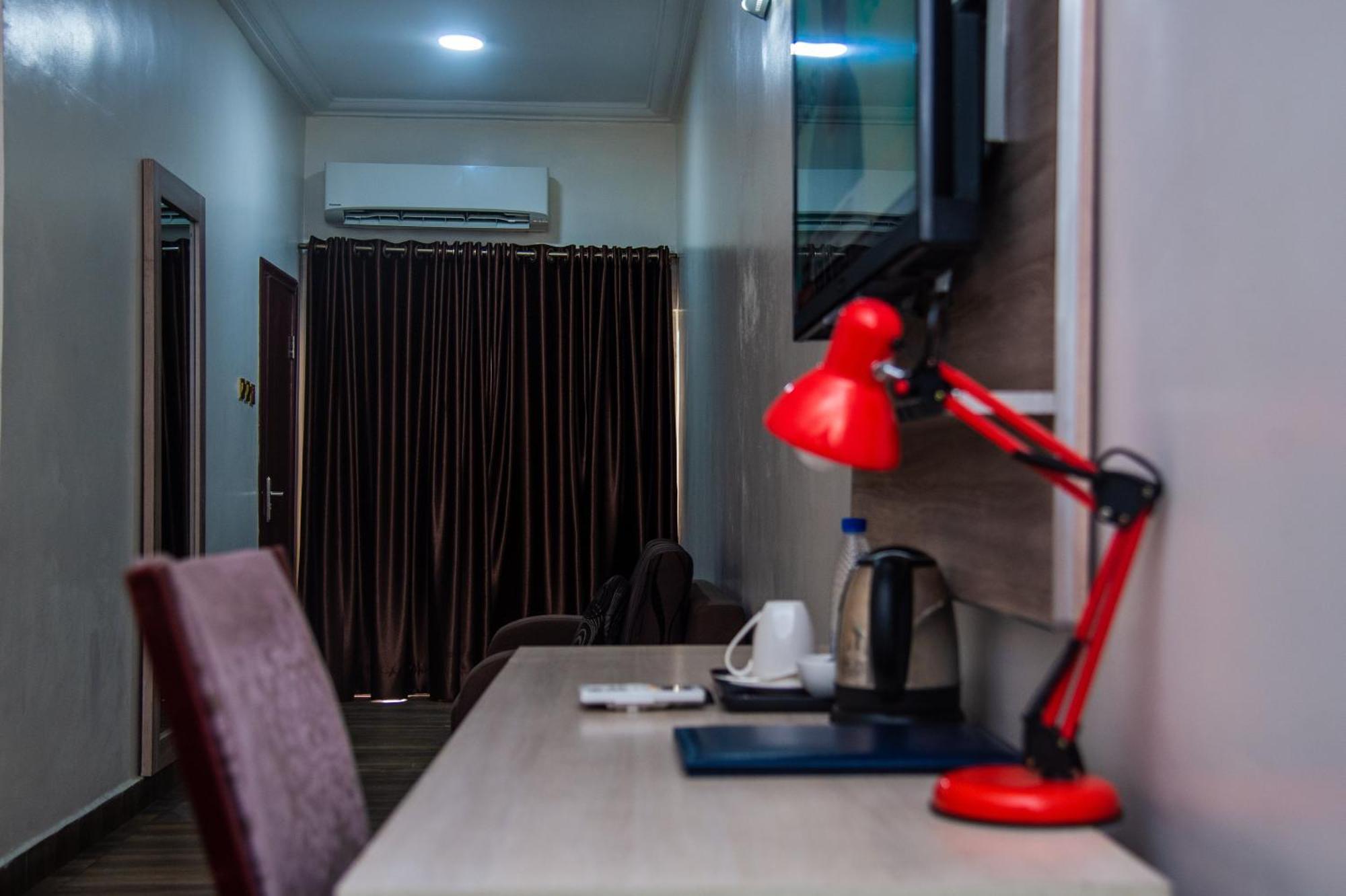 Golden Tulip Hotel -Gt31 Stadium Road Port Harcourt Exterior foto
